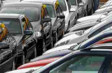  Financiamento de veículos cresce 12,8% no trimestre 